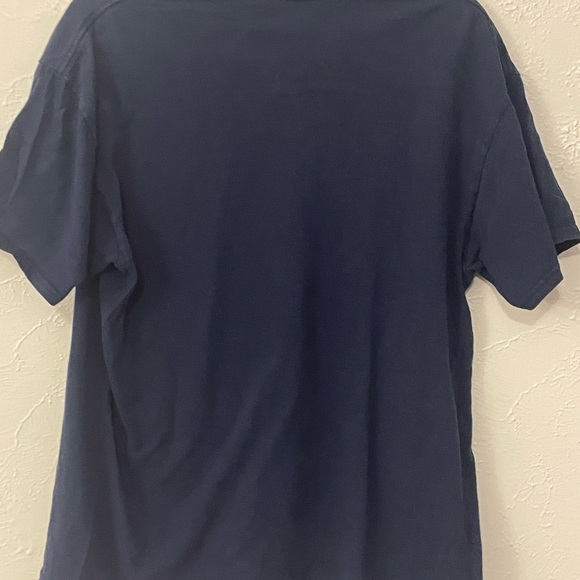 Marvel Captain America distressed shield graphic t-shirt (size Large) - Picture 4 of 4